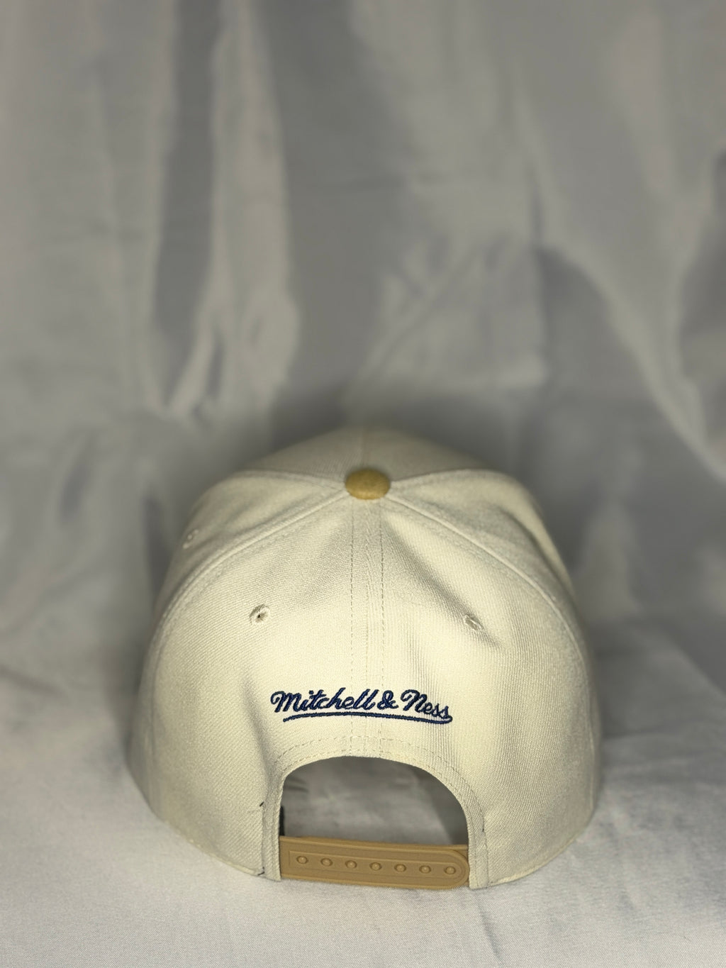 Mitchell & Ness Yankees Old English Pro Pinch Snapback Hat Cream Tan MLB