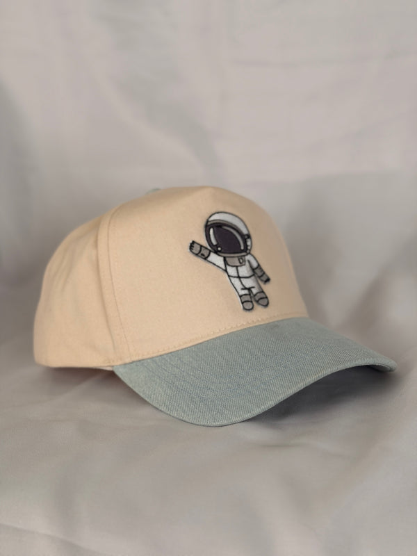 Floating Astronaut Hat - Cream w/ baby blue brim